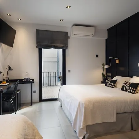 La Playa Hotel 2*
