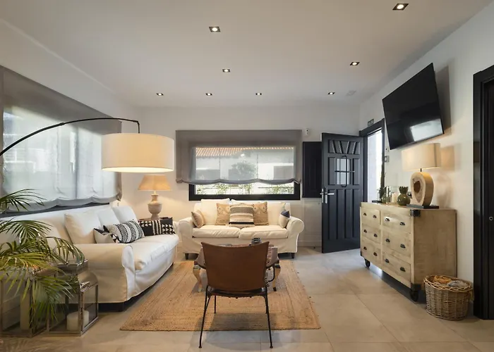 Ξενοδοχείο La Playa 2*